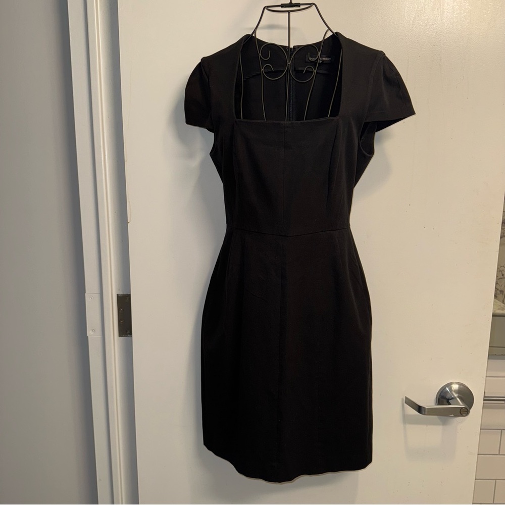 Banana Republic Knee Length Square Neck Dress Black